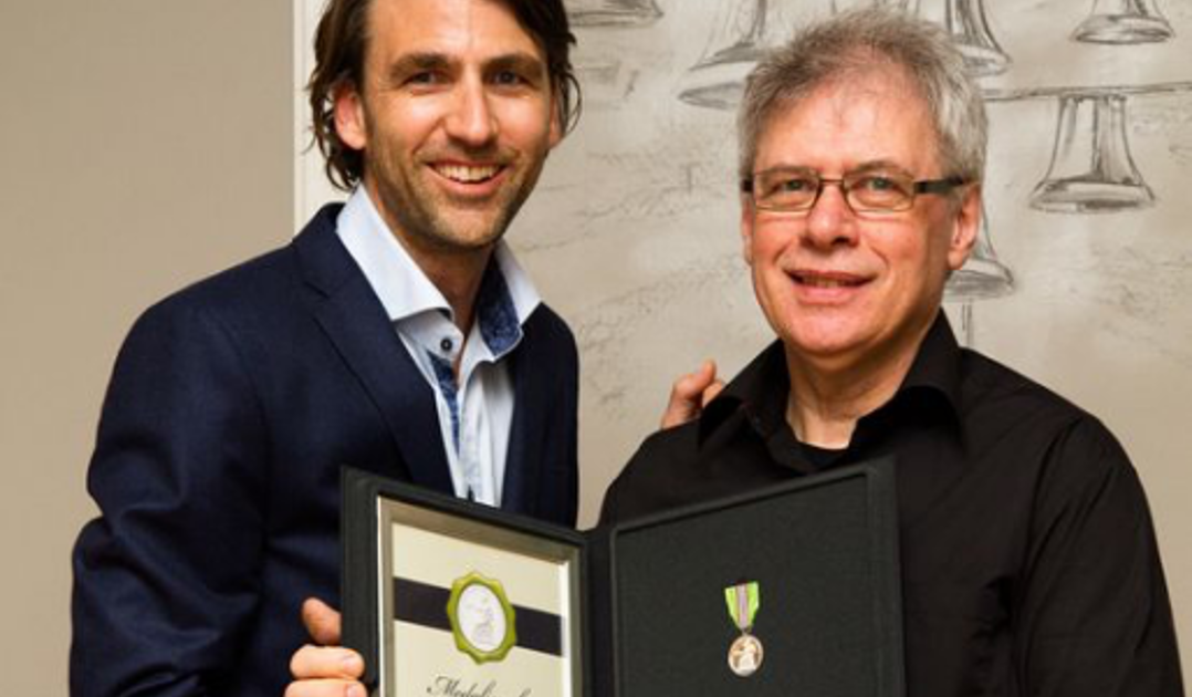 Olsen Nauen Klokkestøperi, klokkespill, kirkeklokker, skipsklokker, 1844, gårdsklokker, norsk industri, småklokker, norges vel, medalje