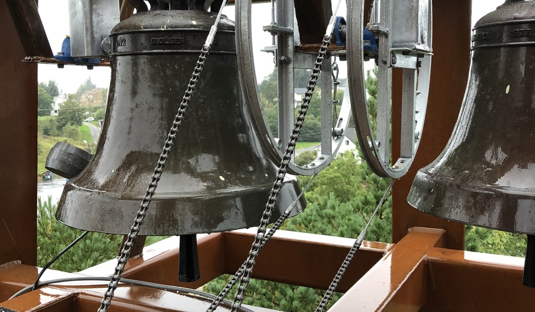 Styringsur ringeautomatikk Olsen Nauen Klokkestøperi ringeanlegg kirkeklokke