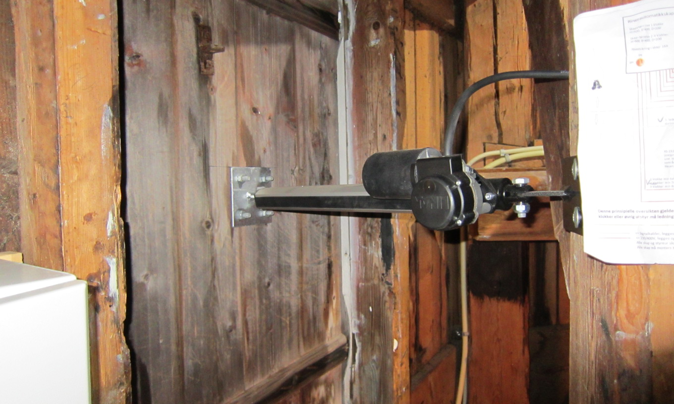 Olsen Nauen Klokkestøperi, klokkespill, kirkeklokker, skipsklokker, 1844, gårdsklokker, norsk industri, småklokker, bronse, automatikk, ringeanlegg, styringsur, ringemotor, kimehammer, fjernstyring, clck-o-matic