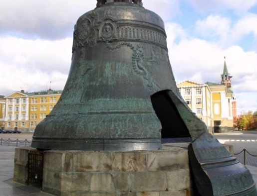 #støp #Støperi #håndlaget #Klokkerøperi #klokkestøperi #kirkeklokker #håndverk #klokker #støpt #bronse #klokkebronse #madeinnorway #gammelt #antikk #antique #mechanical #mekanik