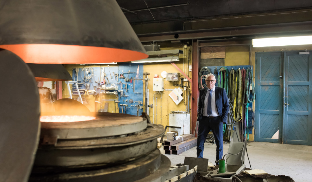 Olsen Nauen Klokkestøperi, klokkespill, kirkeklokker, skipsklokker, 1844, gårdsklokker, norsk industri, småklokker, ISS, norges største salgsklokke